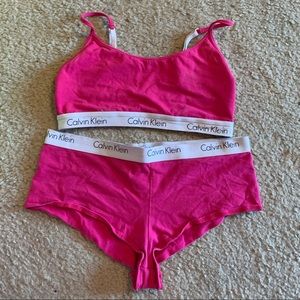 Calvin Klein boyshort and bra set 💕